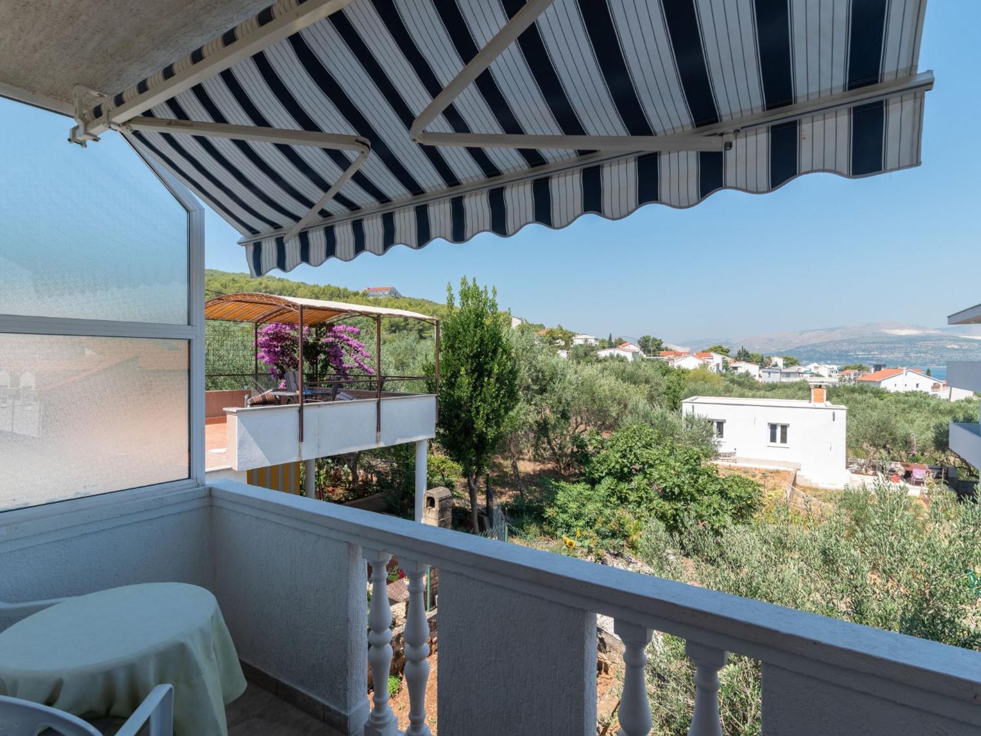 Apartment Miljus By Interhome Trogir Exteriör bild
